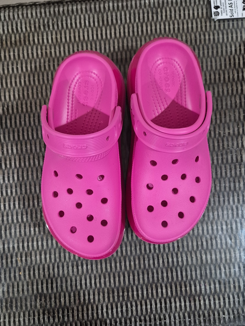 Crocs Classic Clog for Kids - Bright Pink